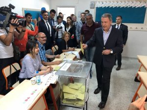 Akar’ın Oy Kullandığı Sandıktaki Sonuçlar Belli Oldu