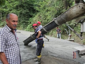 Vakfıkebir Belediyesi’nin Başlattığı Yol Yapım Hamlesi Devam Ediyor