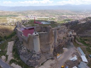Harput Kalesi’nde Restorasyon Çalışmaları Havadan Görüntülendi