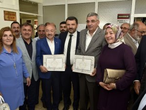 Ak Parti Gümüşhane Milletvekilleri Akgül Ve Pektaş Mazbatalarını Aldı