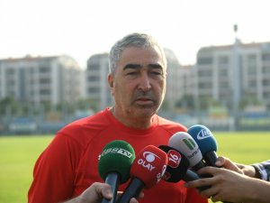 "4-5 Kaliteli Oyuncuyu Kadromuza Katacağız"