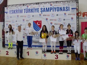 Eskrim Minikler Türkiye Şampiyonası İçin Trabzon’a Akın Ettiler