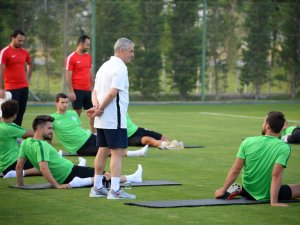 Atiker Konyaspor Topbaşı Yaptı