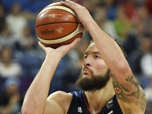 Joffrey Lauvergne Fenerbahçe Doğuş’ta