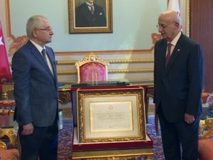 Güven, Erdoğan’ın Mazbatasını Kahraman’a Teslim Etti