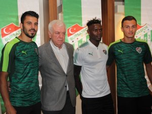 Bursaspor 3 Futbolcuyu Kadrosuna Kattı