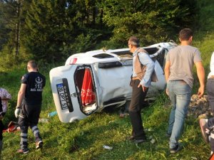 Trabzon’da Otomobil Şarampole Yuvarlandı: 1 Ölü, 3 Yaralı