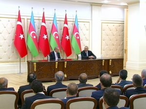 İlk Yurt Dışı Ziyaret Ve Kabinenin Yemini