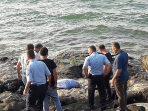 Giresun’da Kayalıklardan Denize Düşen Yaşlı Adam Hayatını Kaybetti