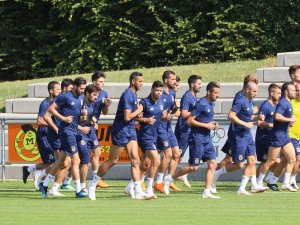 Fenerbahçe Hazırlıklarını Sürdürdü