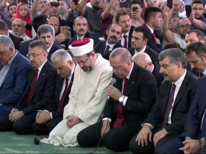 Erdoğan Şehitler İçin Kur’an-ı Kerim Okudu