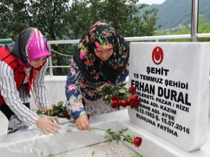 15 Temmuz Şehidi Erhan Dural, Kabri Başında Anıldı