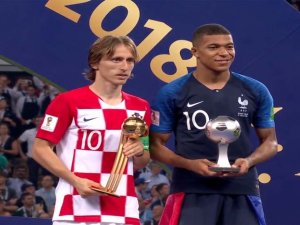’En İyi Oyuncu’ Ödülü Luka Modric’e
