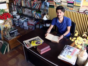 Çöpte Bulduğu Kitap Hayatını Değiştirdi