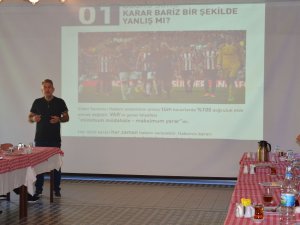 Sivasspor’da Futbolculara ’Var’ Eğitimi Verildi