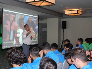 Süper Lig Kulüplerine ’Var’ Eğitimi Veriliyor