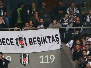 Beşiktaş Avrupa’ya Taraftar Götürmeyecek