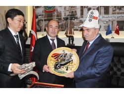 İlkadım, Lenin İle Kardeş Oldu