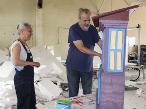 Köpükten Yapılan Eserler Hayranlık Uyandırıyor