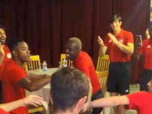 Robinho’dan Çiftetelli Şov