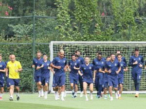 Fenerbahçe’de Yeni Sezon Hazırlıkları Sürüyor