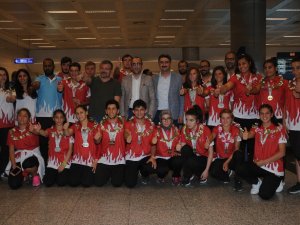 Özel Sporcular 24 Madalyayla Yurda Döndü
