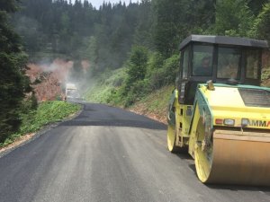 Trabzon’da Her Gün 15 Değişik Noktada Yol Çalışması Yapılıyor