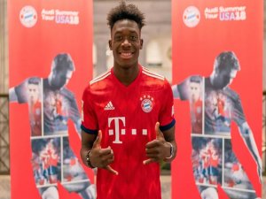 Bayern Münih, Alphonso Davies’i Açıkladı