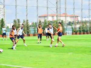 Medipol Başakşehir Çalışmalarına Devam Ediyor