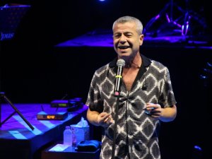 Levent Yüksel’den Unutulmaz Konser