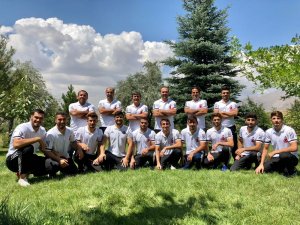 Genç Güreşçiler Roma’da Madalya Arayacak