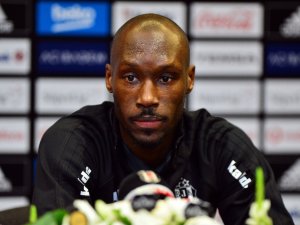 Beşiktaş’ta Atiba İle Yeniden Anlaştı