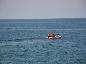 Denizde 7 Saat Yüzünce Akrabaları Korku Dolu Anlar Yaşadı