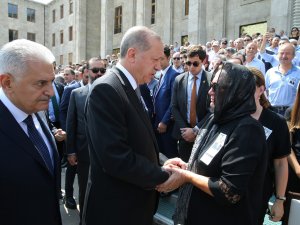 Vefat Eden Eski Vekil Göksel İçin Tbmm’de Tören