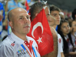Eski Sporcuları Boks Antrenörüne Böyle Saldırdı