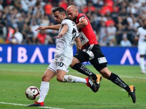 Beşiktaş Avantaj Elde Etti
