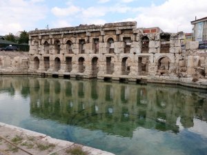 Roma Hamamında Arkeolojik Kazılar Sürüyor
