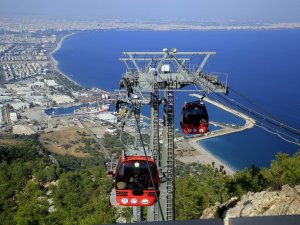 605 Rakımlı Tepeye Ziyaretçi Akını