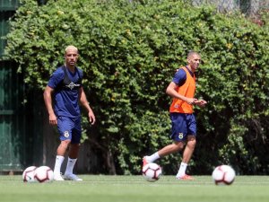 Slimani İlk Antrenmanına Çıktı