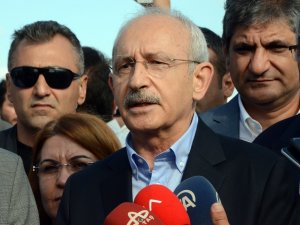 Chp Lideri Yıkılan Köprüyü Yerinde İnceledi