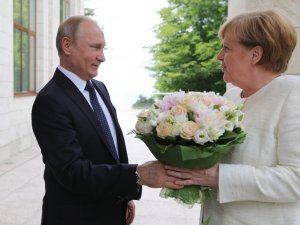 Merkel Ve Putin Berlin’de Görüşecek