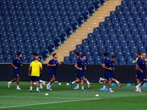 Fenerbahçe, Benfica Maçına Hazır