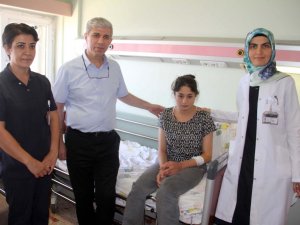 Kedi Üzerine Atlayınca Tam 15 İğne Yuttu
