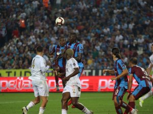 Spor Toto Süper Lig: Trabzonspor: 3 - Demir Grup Sivasspor: 1 (İlk Yarı)