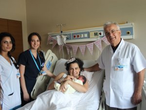 Böbrek Nakilli Anneye Bebek Sürprizi
