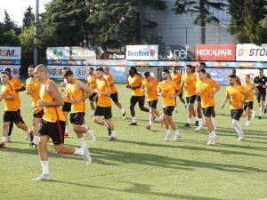 Galatasaray Göztepe Maçı Hazırlıklarını Tamamladı