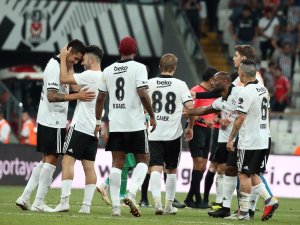 Beşiktaş’ta Yüzler Gülüyor
