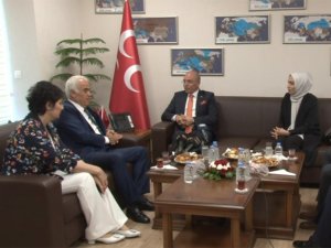 Ak Parti’den Mhp’ye Bayram Ziyareti