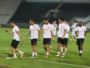 Beşiktaş, Partizan Maçı Hazırlıklarını Tamamladı
