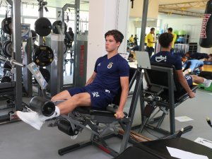 Fenerbahçe, Salonda Çalıştı